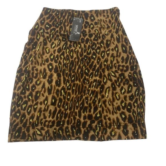 Cheetah Patterned Skirt - Picture 1 of 5